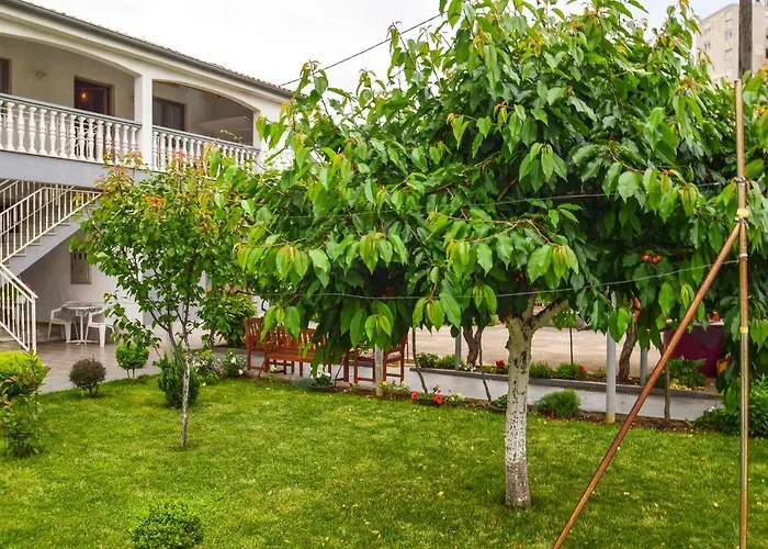 Duje Guest house